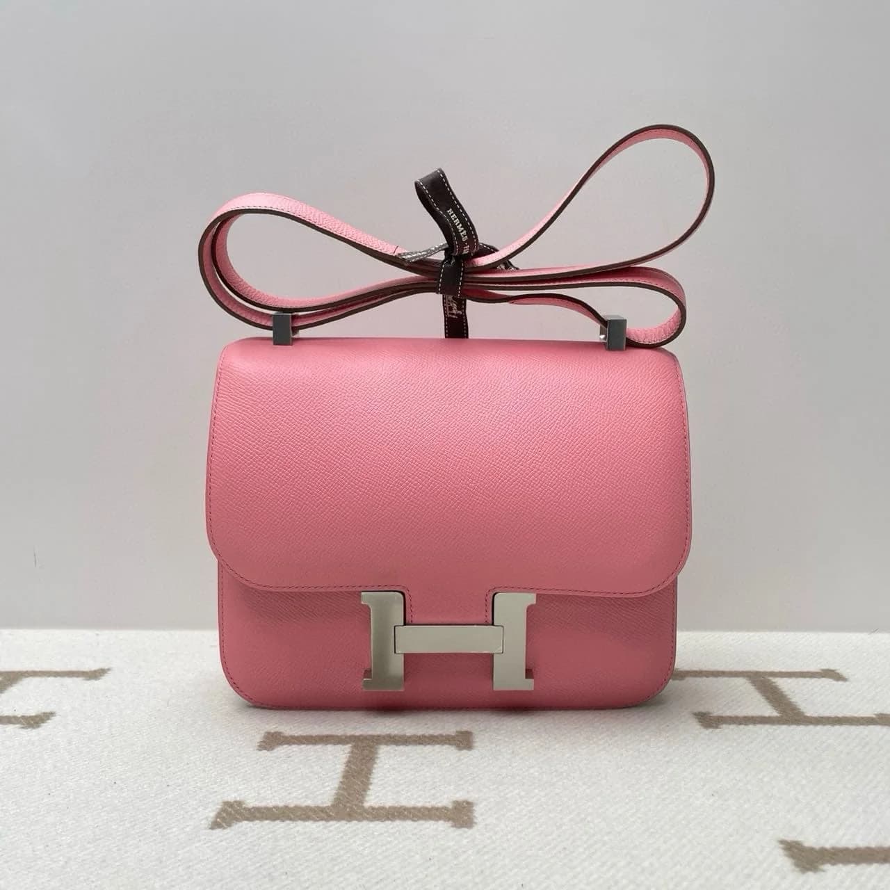 Constance 24 Rose Confetti (1Q) Palladium Hardware Hermès