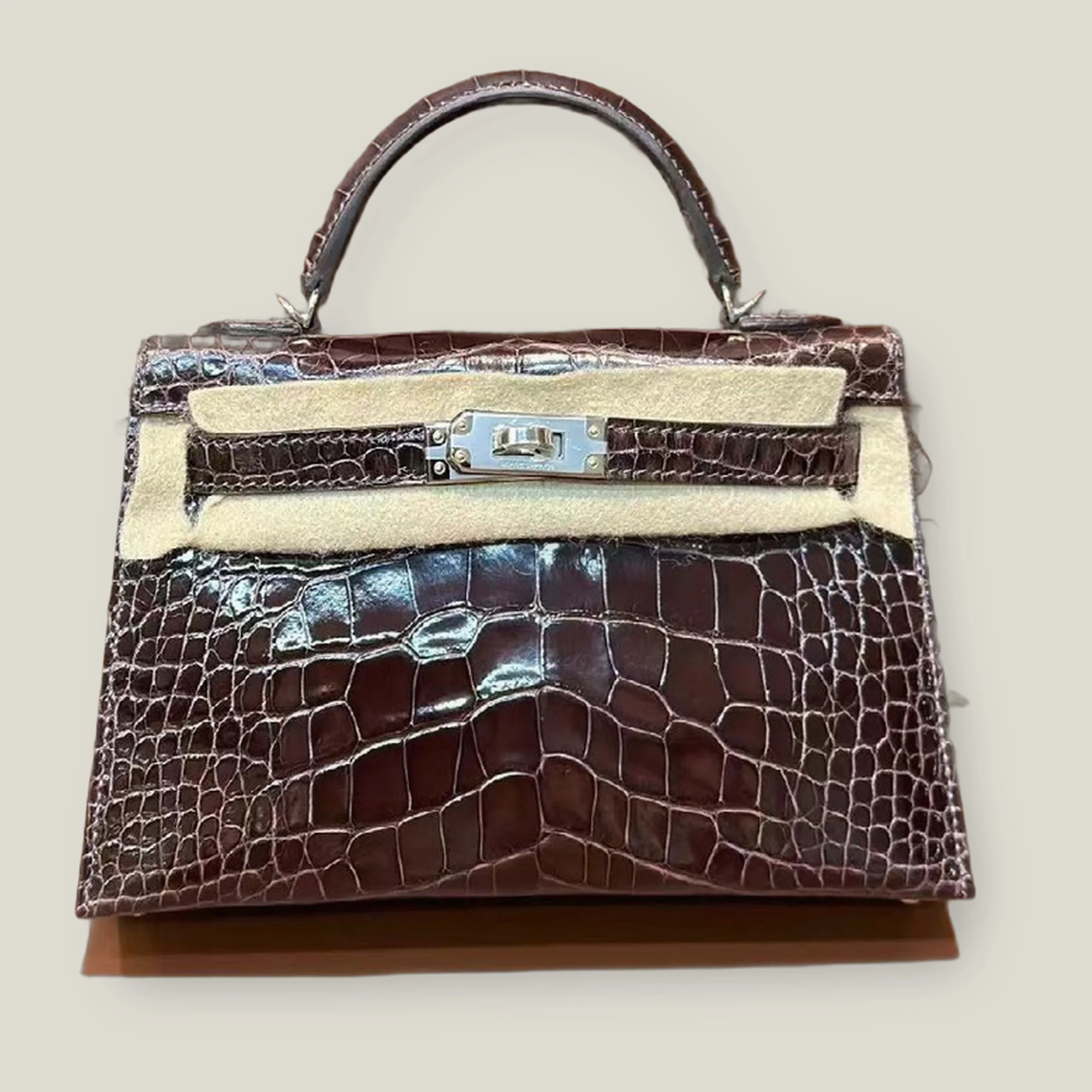 Hermès Mini Kelly 20 Sellier Havane Shiny Alligator Palladium Hardware (2026) - Image 1