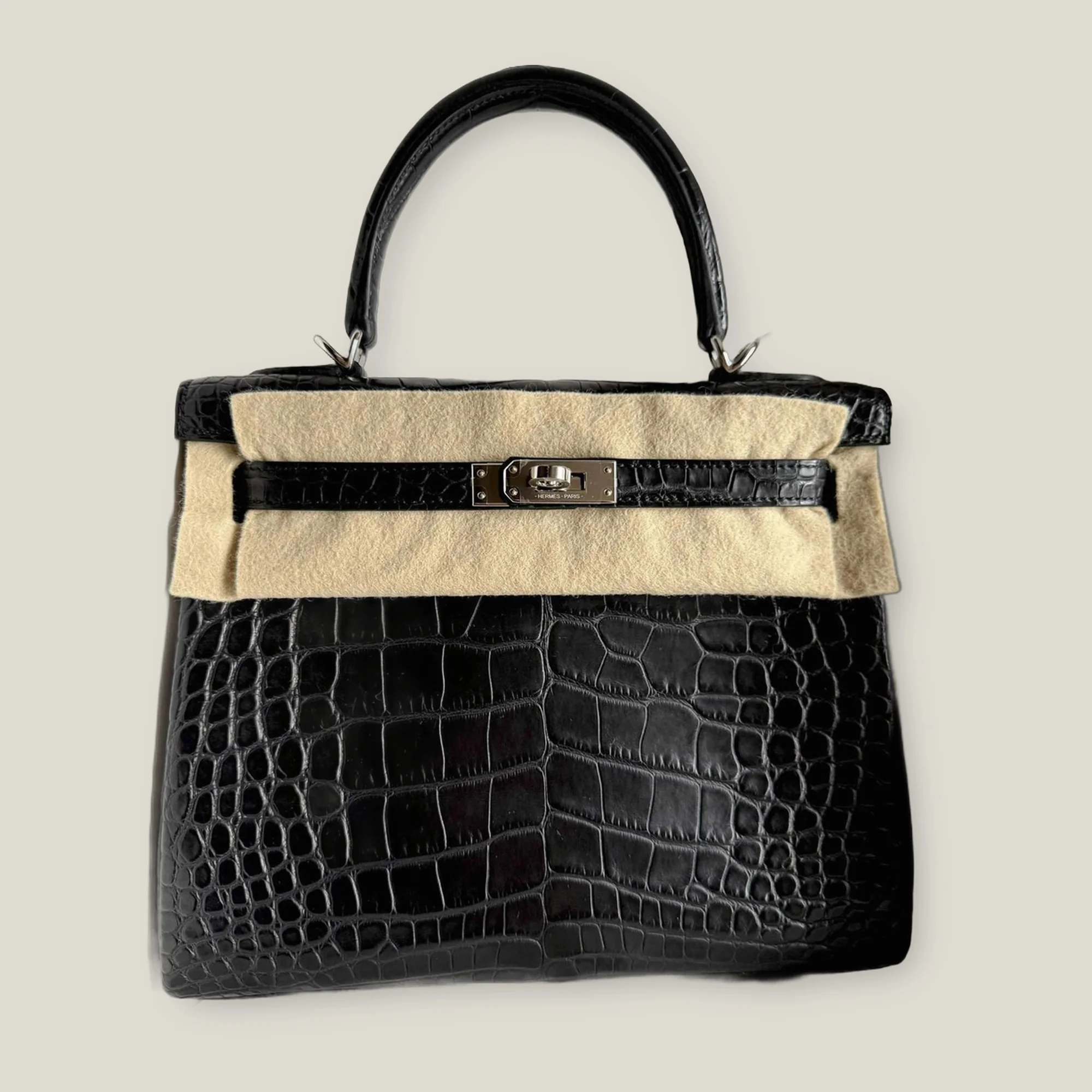 Hermès Kelly 25 Retourne Black Matte Alligator Palladium Hardware (2025) - Image 1